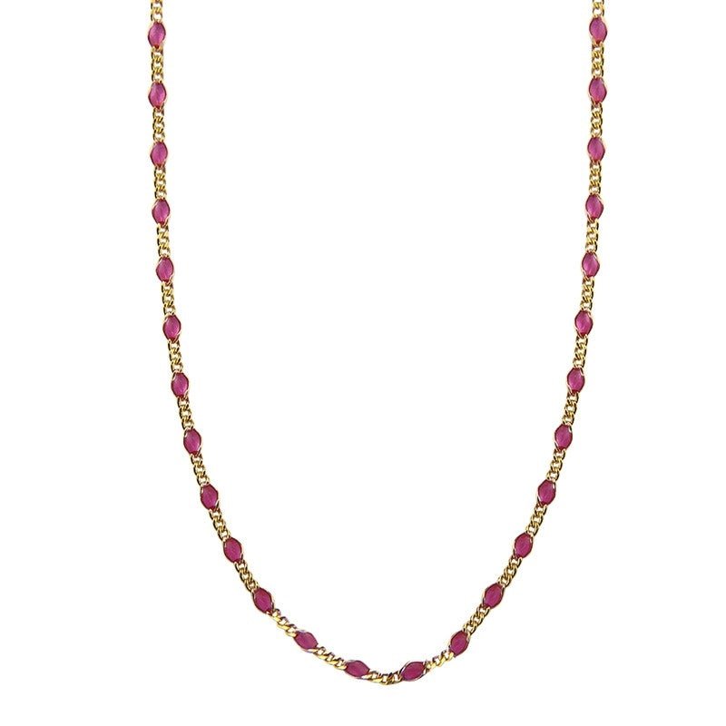 Wild Rose halskæde fra Jeberg Jewellery i forgyldt 925 sterlingsølv med rosa krystaller – justerbar længde 42–45 cm.